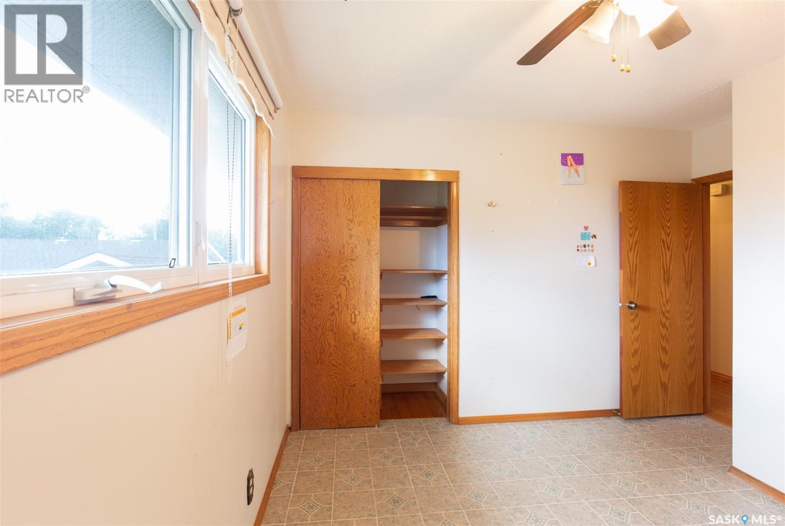 1135 Caribou STREET W - 11