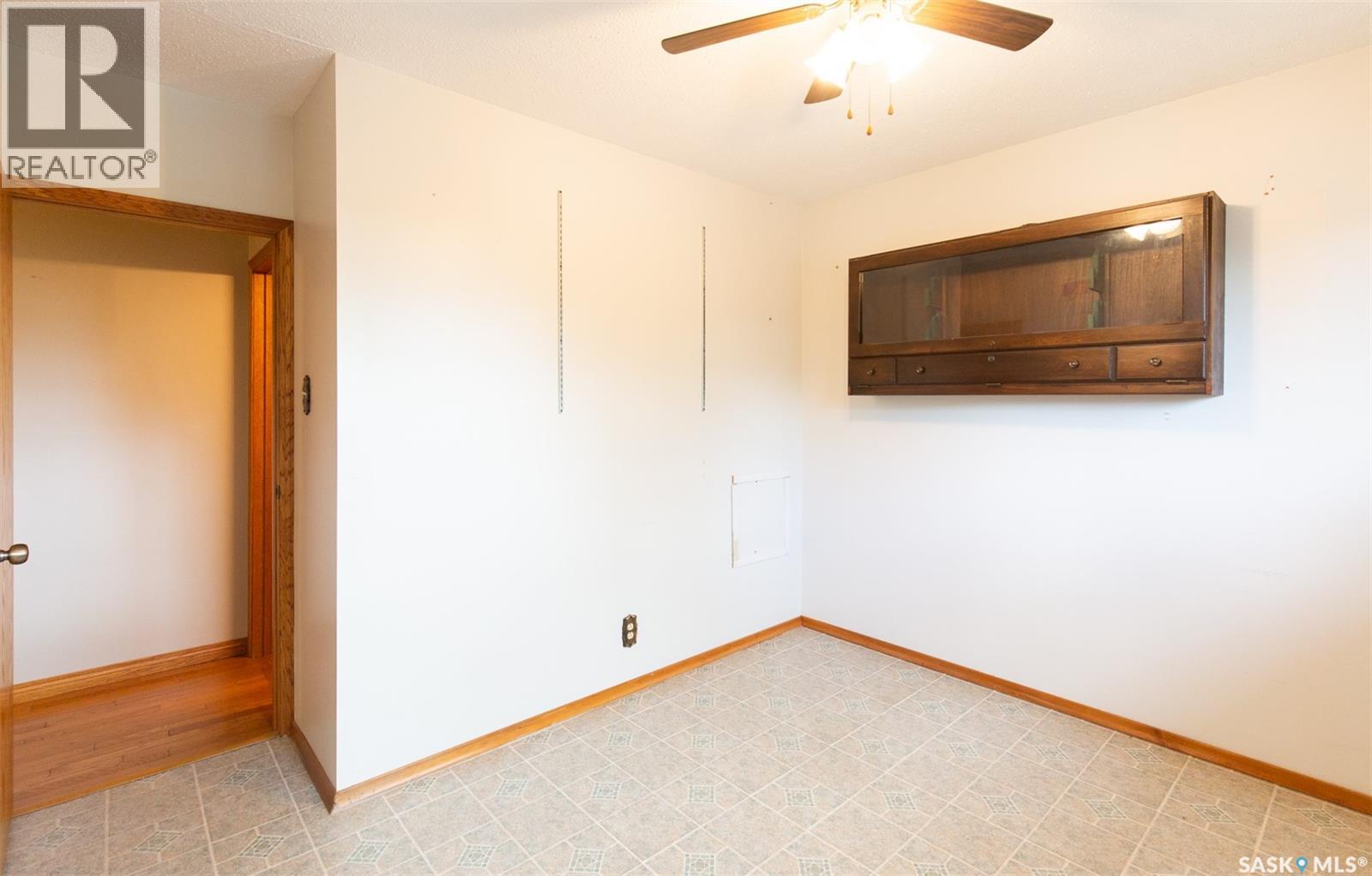 1135 Caribou STREET W - 12