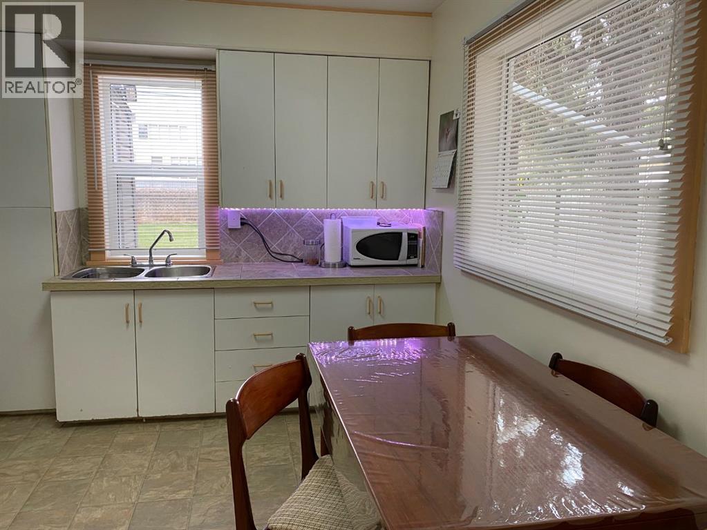 5316 47 Street — photo 11