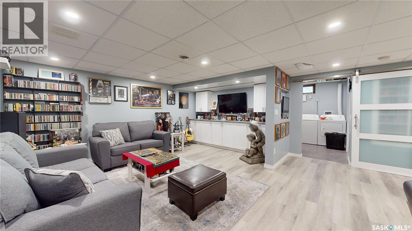 255 Litzenberger CRESCENT — photo 46