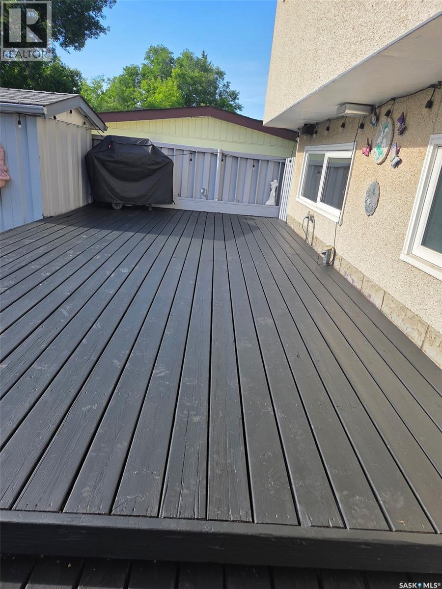 255 Litzenberger CRESCENT — photo 56