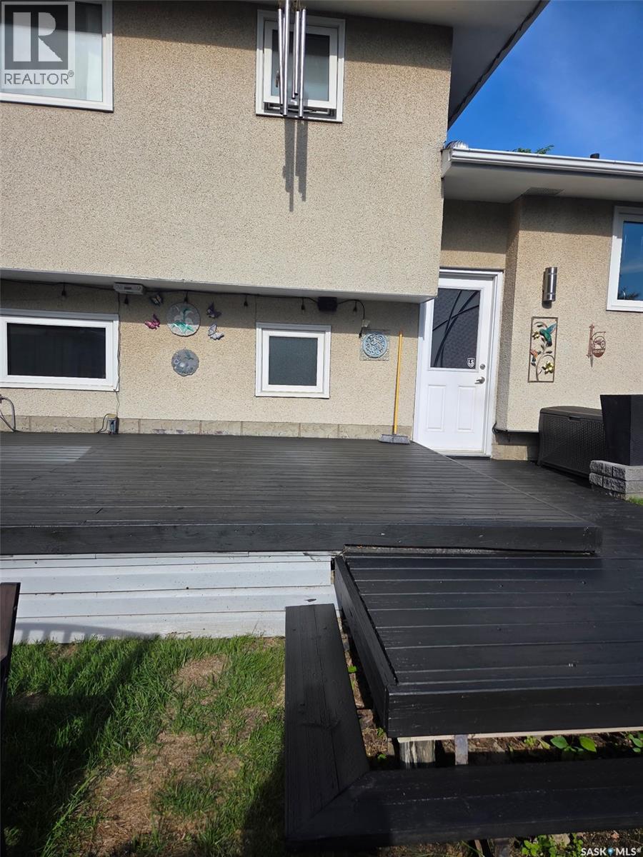 255 Litzenberger CRESCENT — photo 57