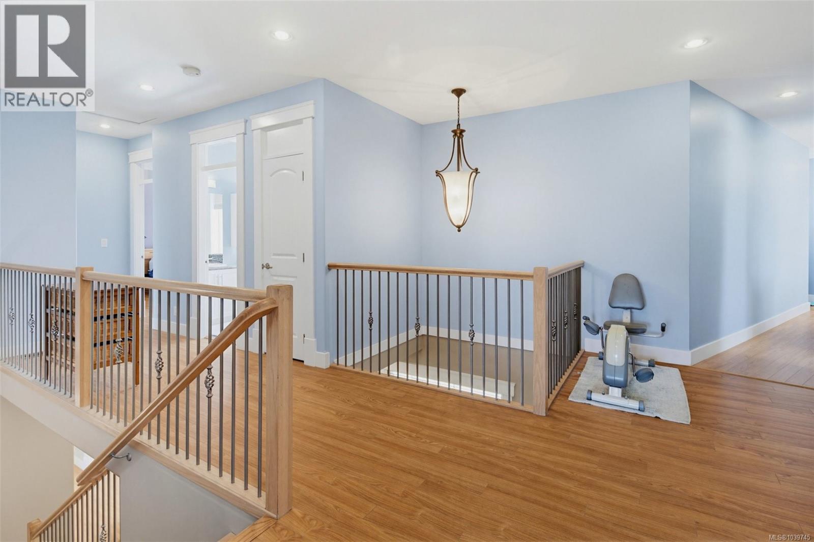 1922 Powliuk Cres - 62