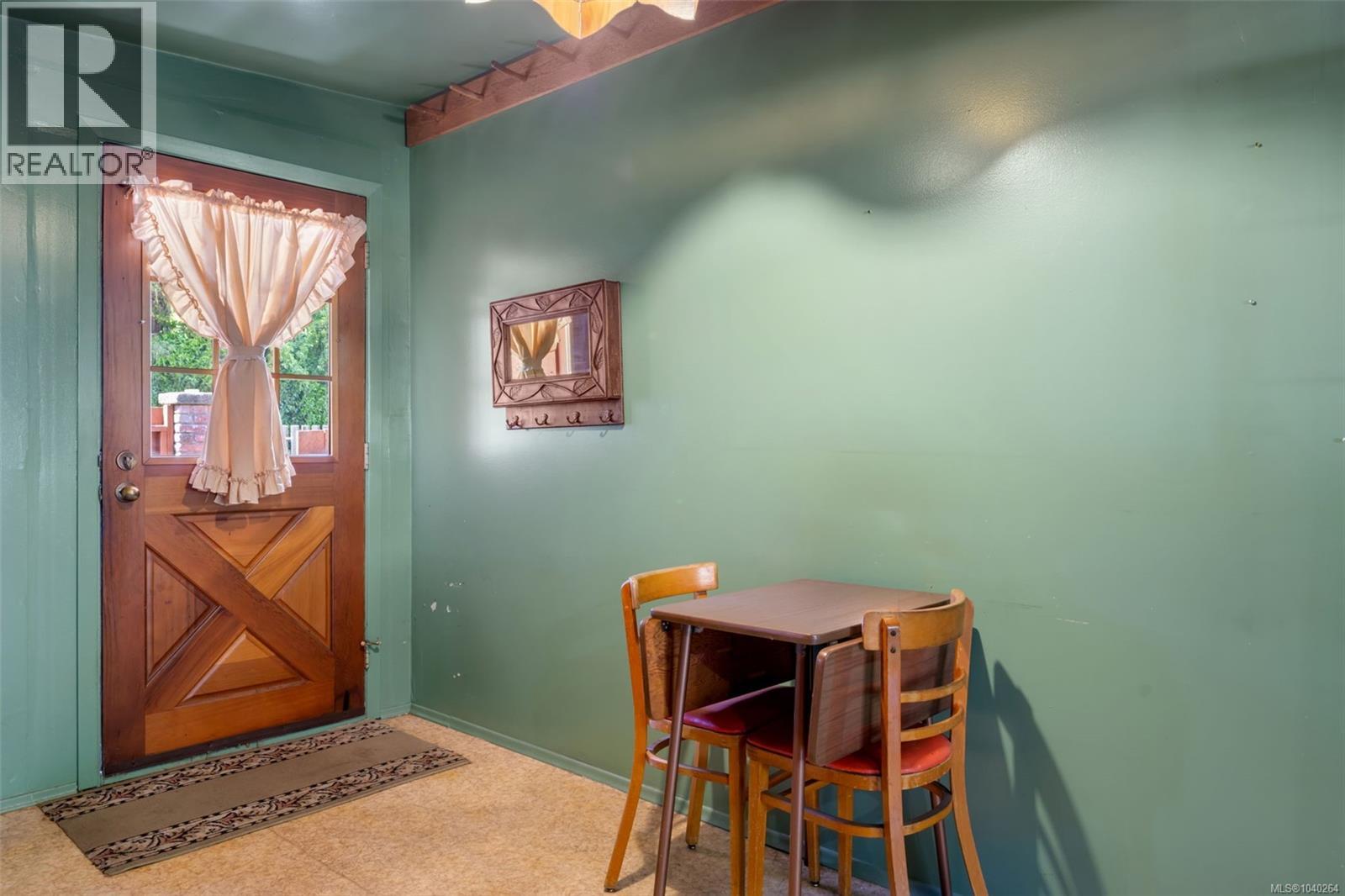 6261 Derbend Rd - 18