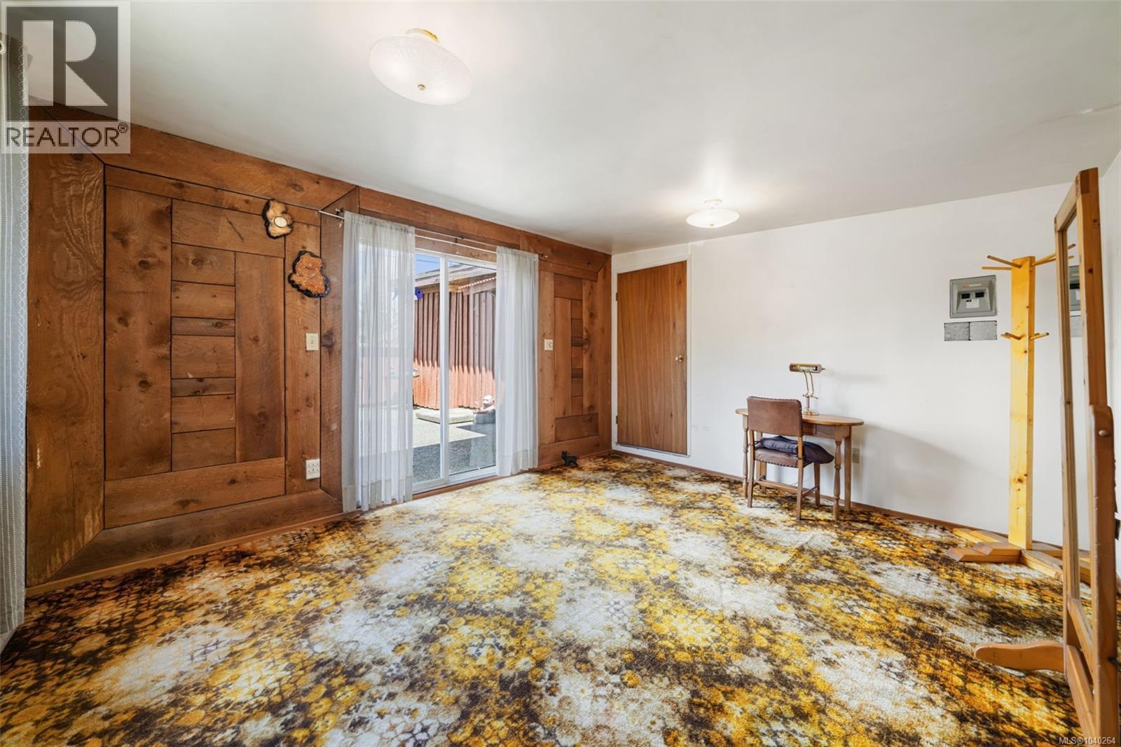 6261 Derbend Rd - 19