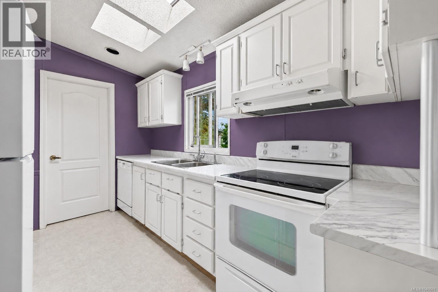 #88 7583 Central Saanich Rd - 11