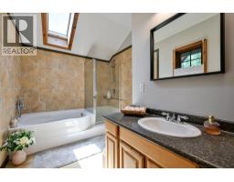 11267 Palmer Rolph Street, Maple Ridge, BC V2W1H1 Photo 16