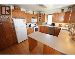 Primary Bedroom - 14 Thoroughfare Road, Grand Manan, NB E5G1G6 Photo 6