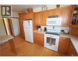 Dining room - 14 Thoroughfare Road, Grand Manan, NB E5G1G6 Photo 9