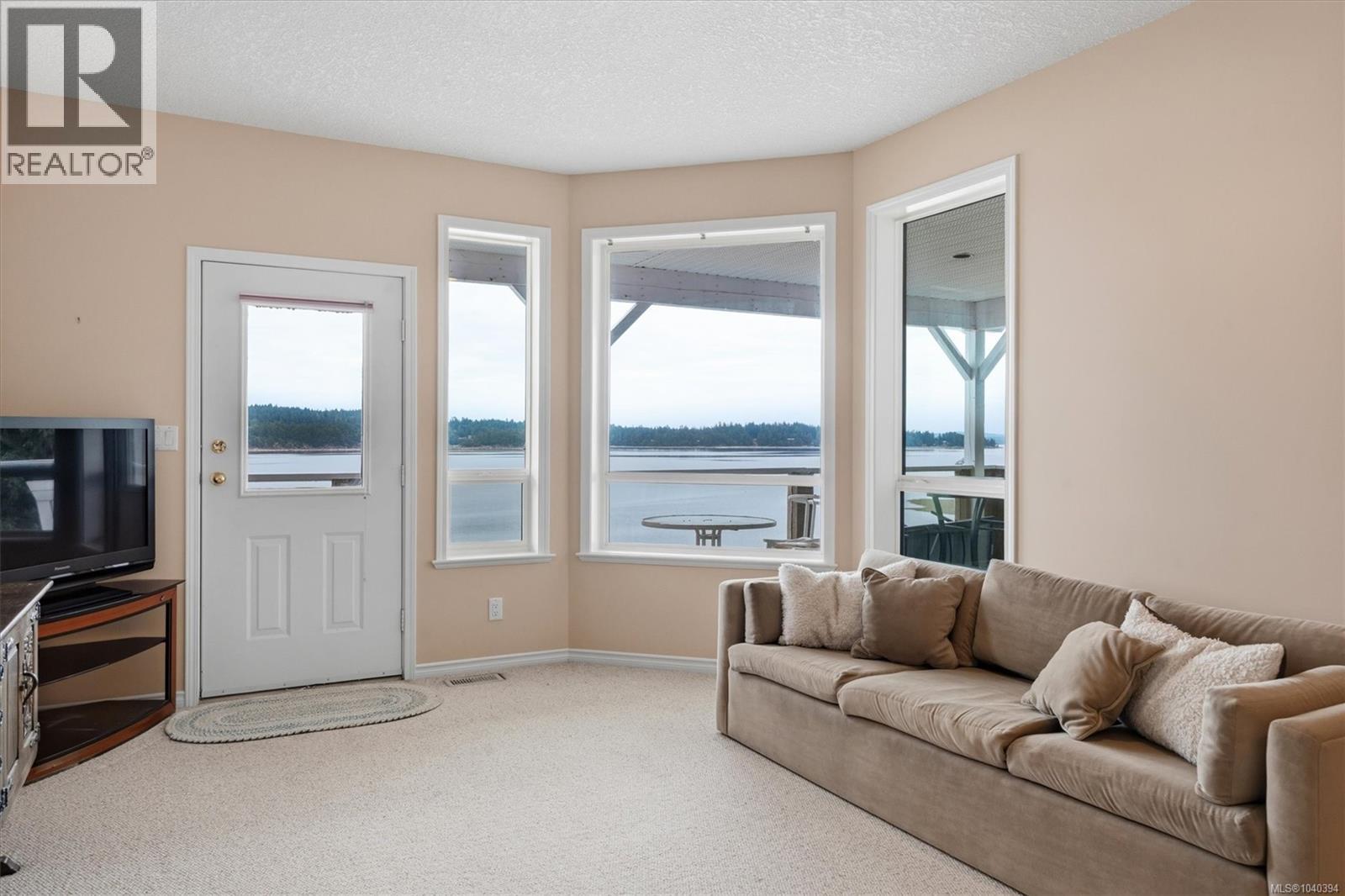 21 245 Oyster Cove Rd, Ladysmith