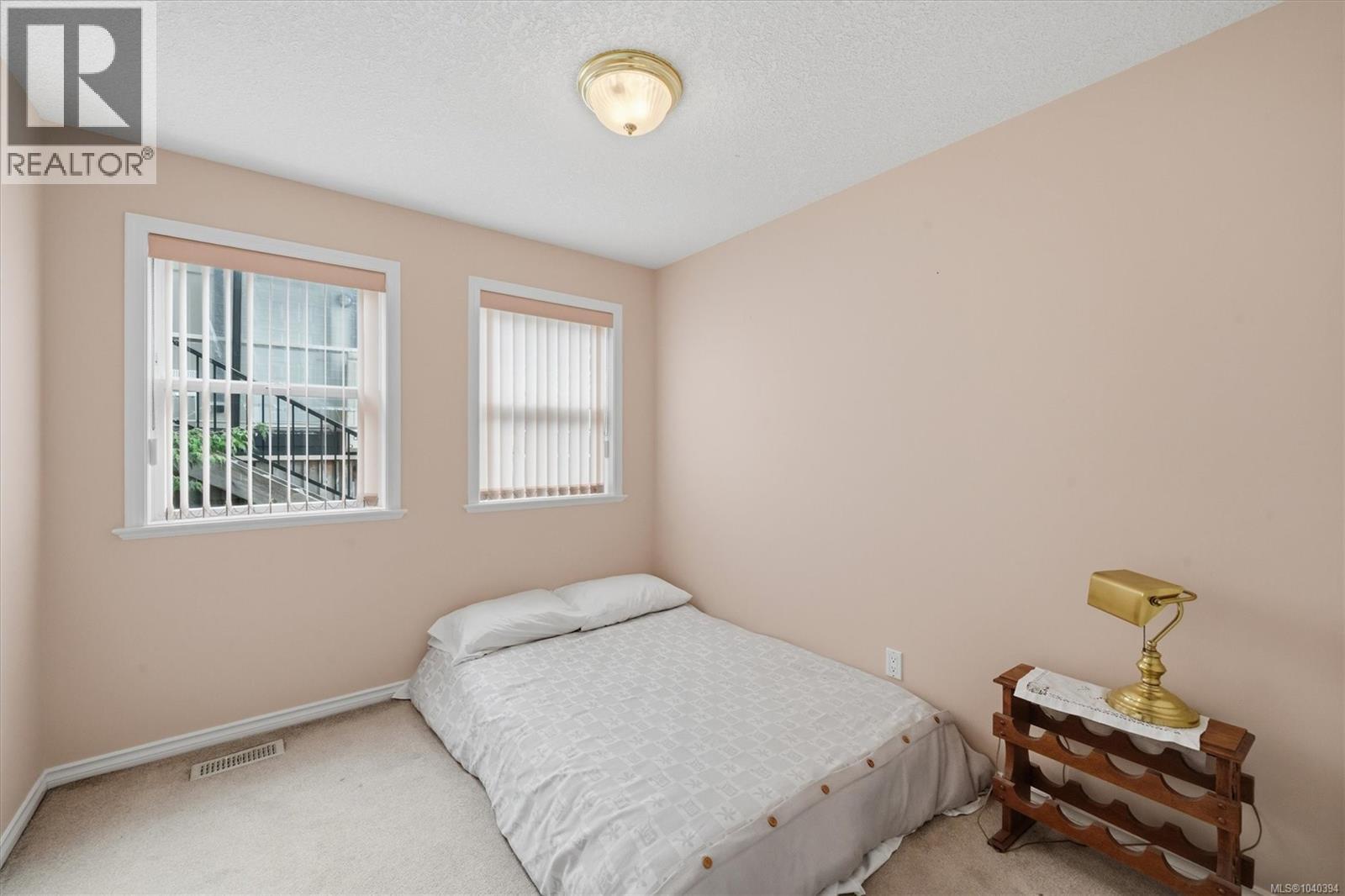 21 245 Oyster Cove Rd, Ladysmith