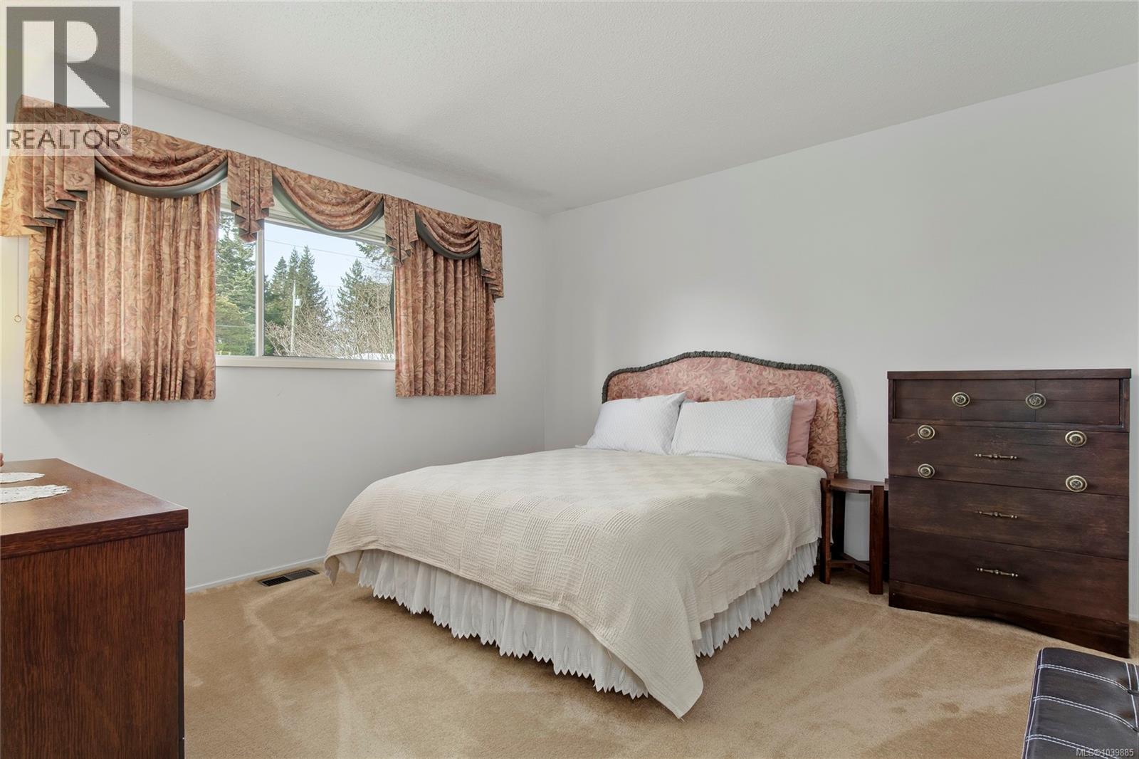353 Aitken St - 18