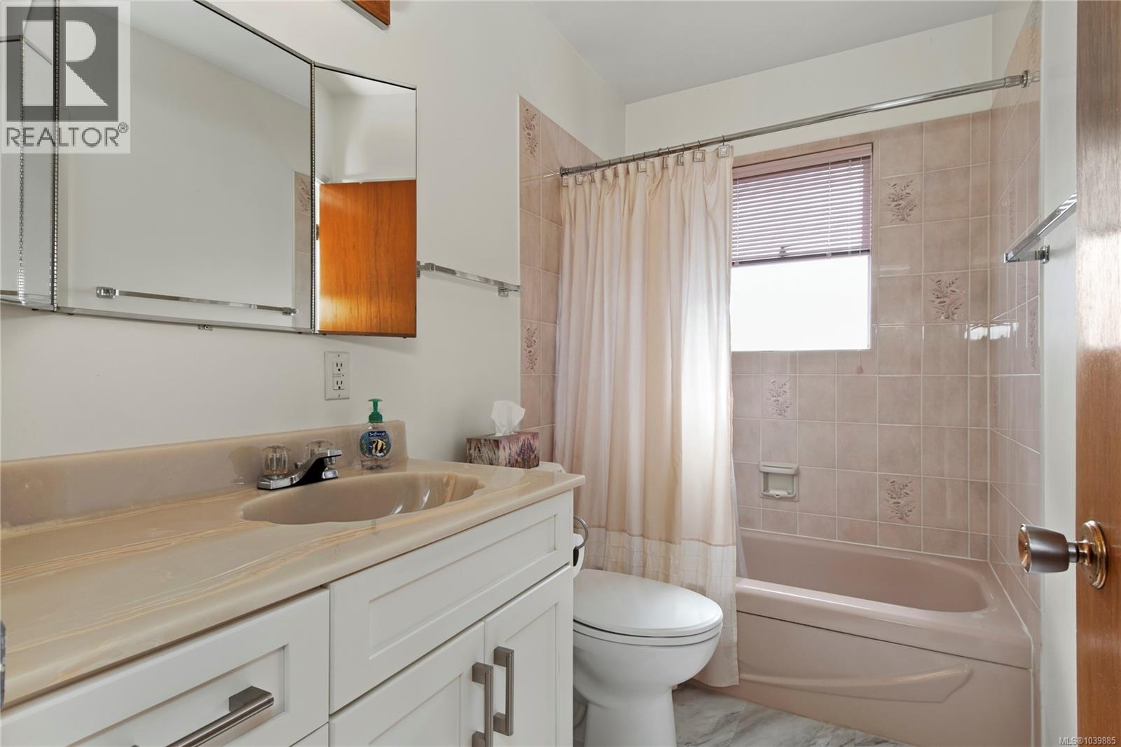 353 Aitken St - 21