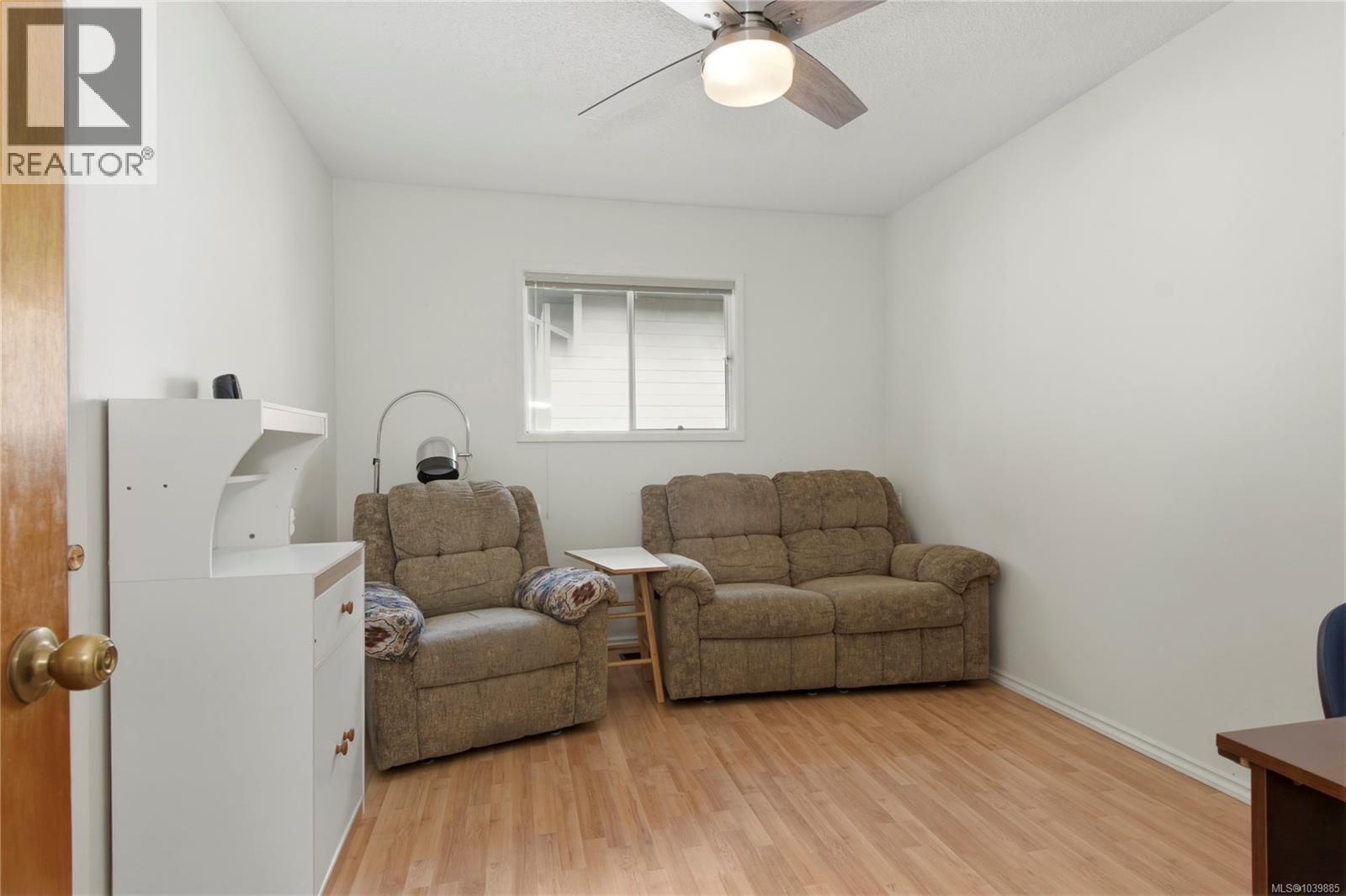 353 Aitken St - 24