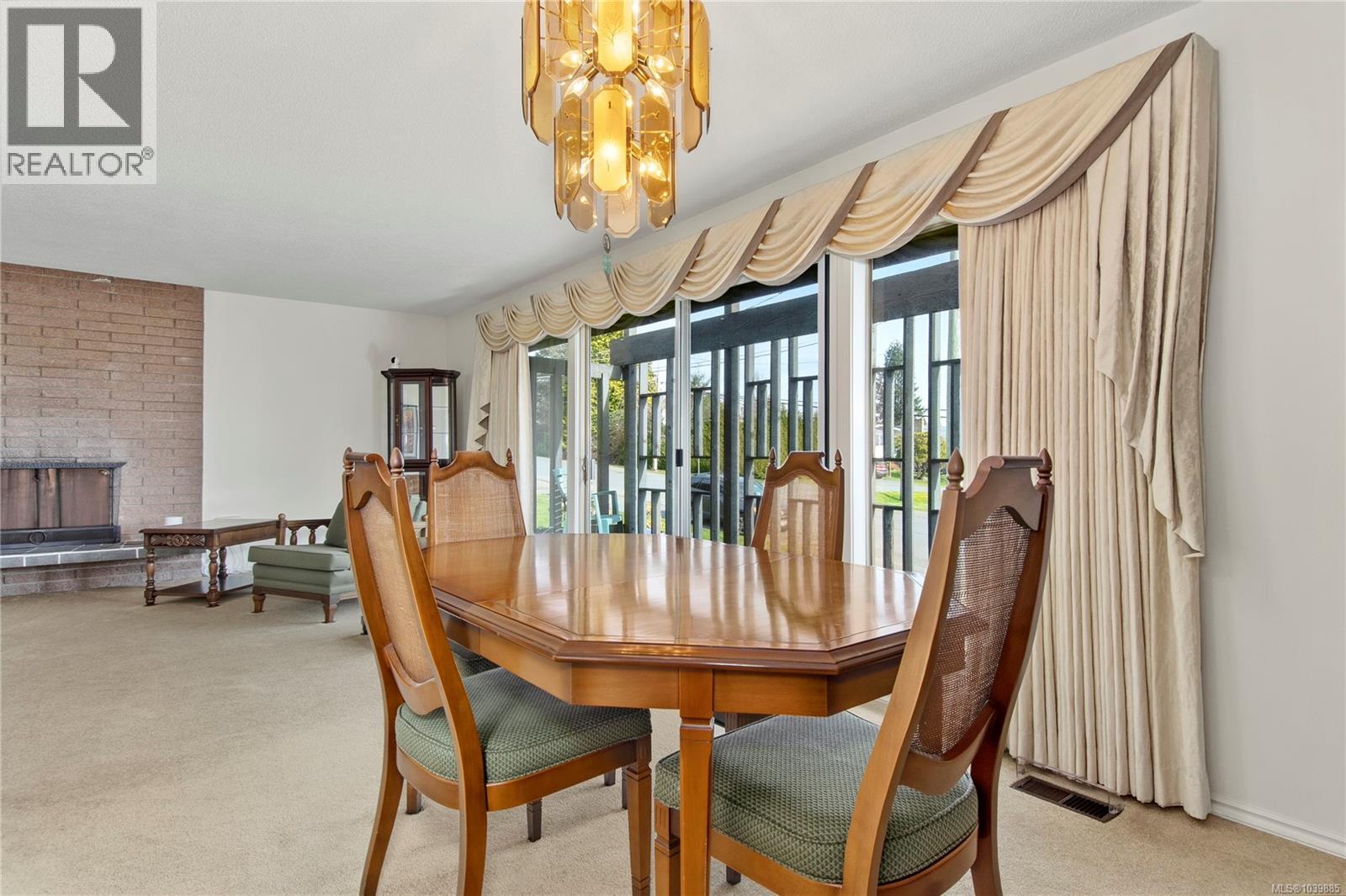 353 Aitken St - 9