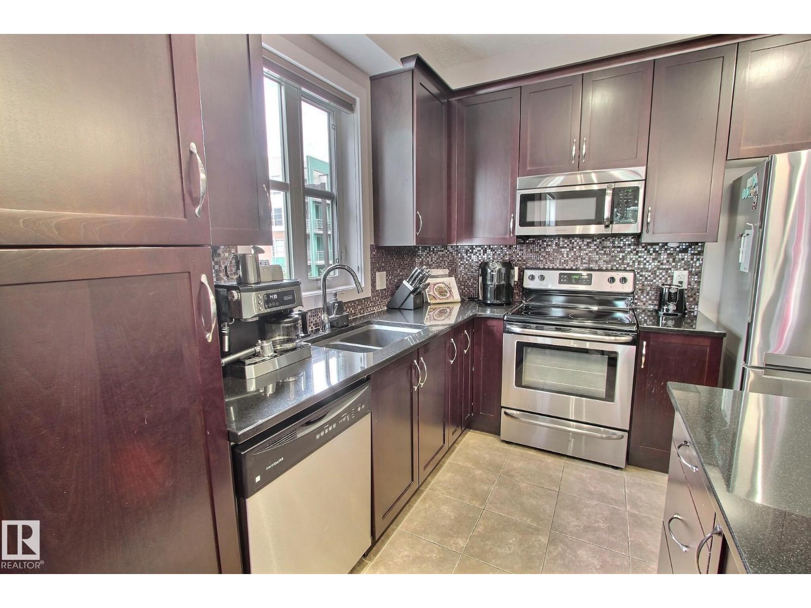 #206 2584 ANDERSON WY SW - 3