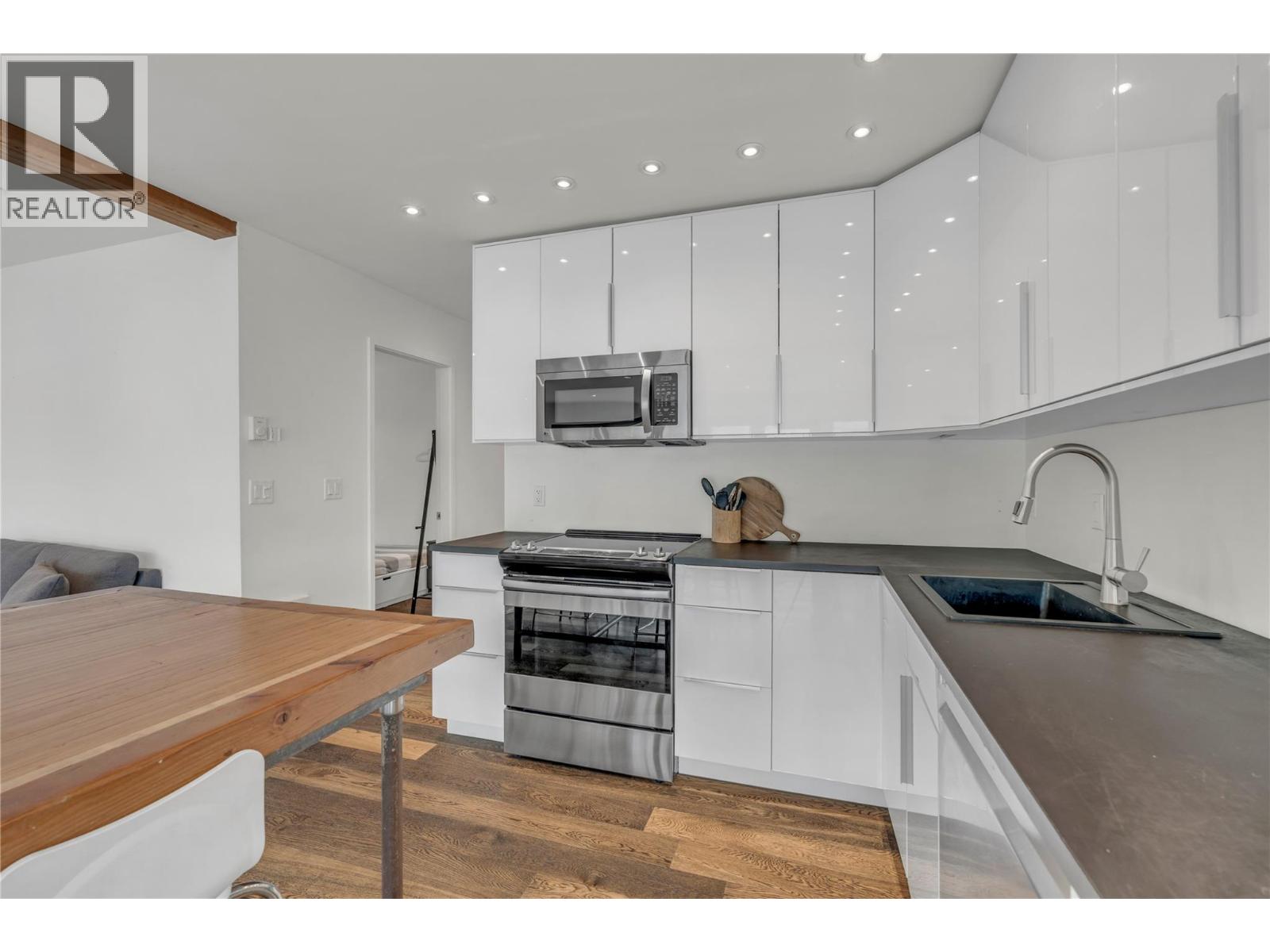 #1 506 North Beach Road - 15