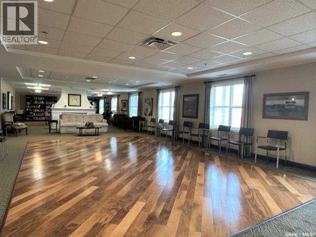 #421 680 7th AVENUE E - 25
