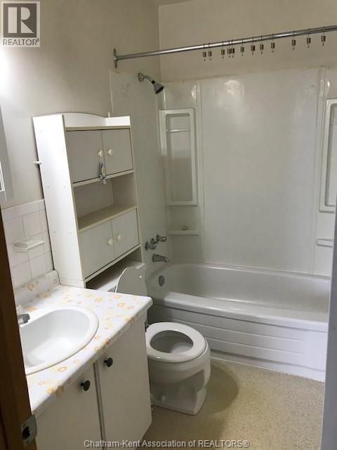 42 PARKVIEW HEIGHTS - Image 11