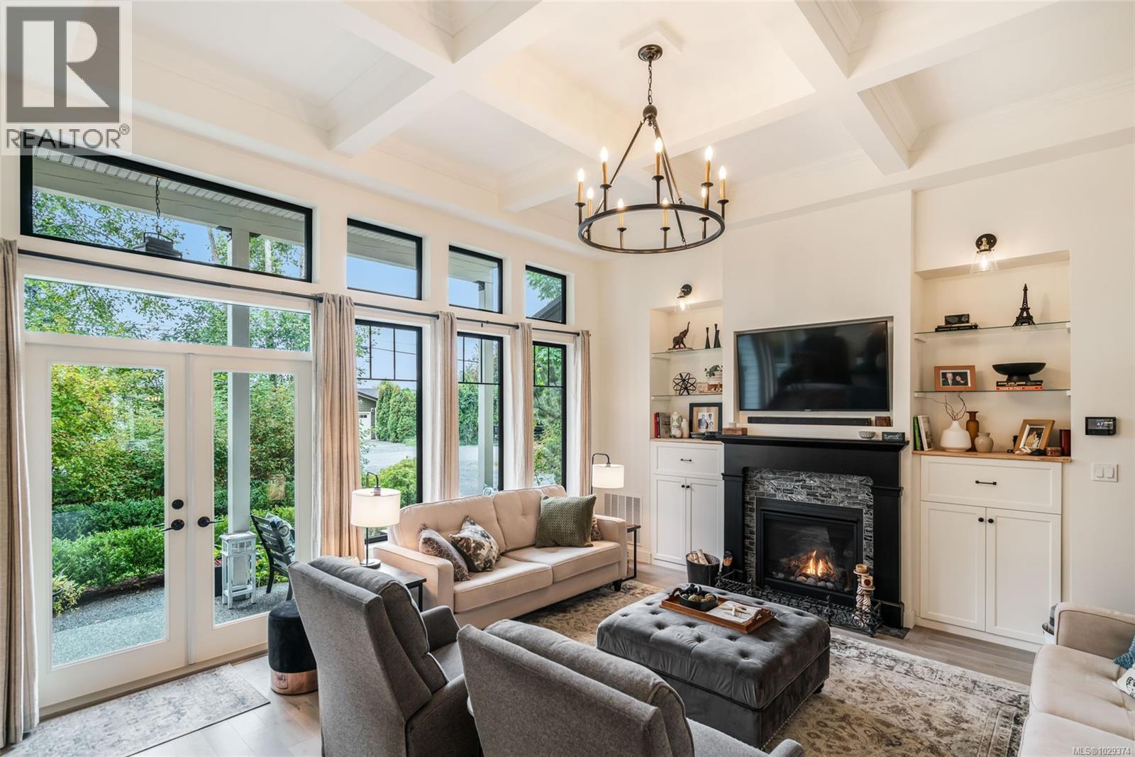 3943 Dillman Rd - 13