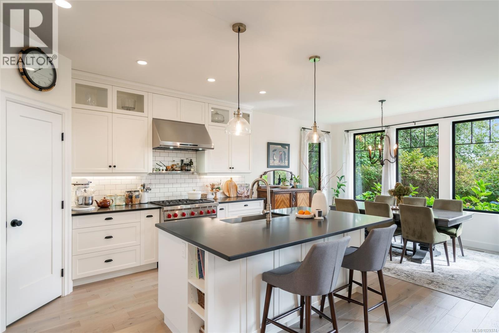 3943 Dillman Rd - 5