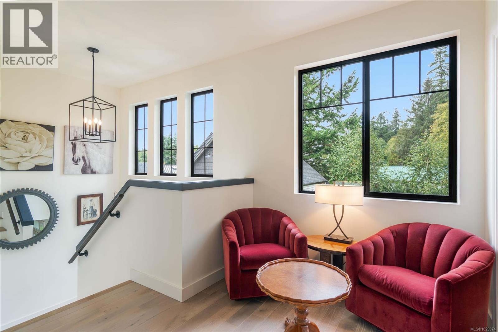 3943 Dillman Rd - 24