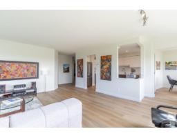 905 15030 101 Avenue, Surrey, BC V3R0N3 Photo 8