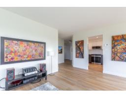 905 15030 101 Avenue, Surrey, BC V3R0N3 Photo 10