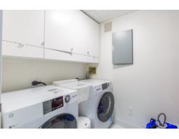 905 15030 101 Avenue, Surrey, BC V3R0N3 Photo 27