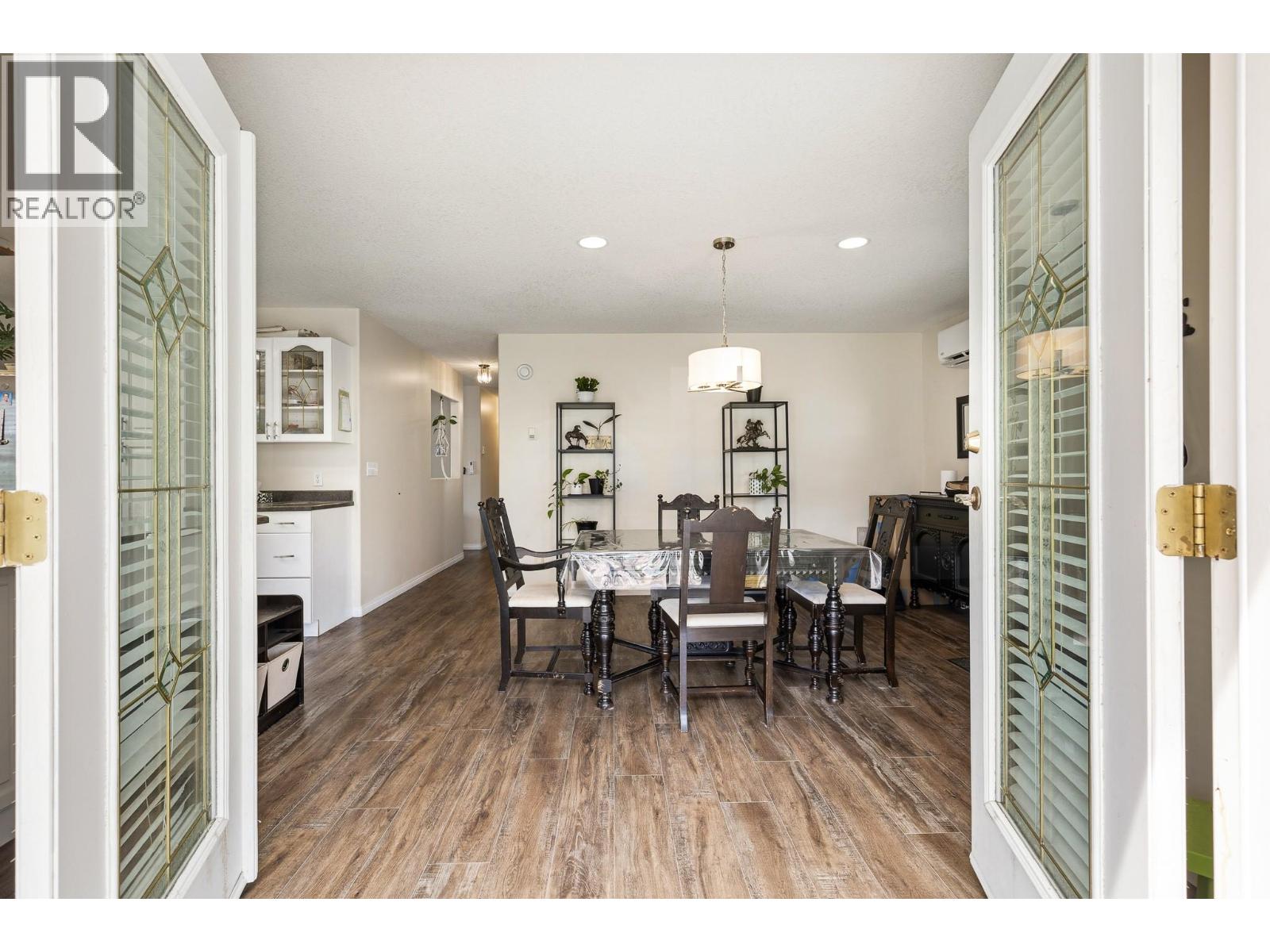 90 McInnes Road - 13