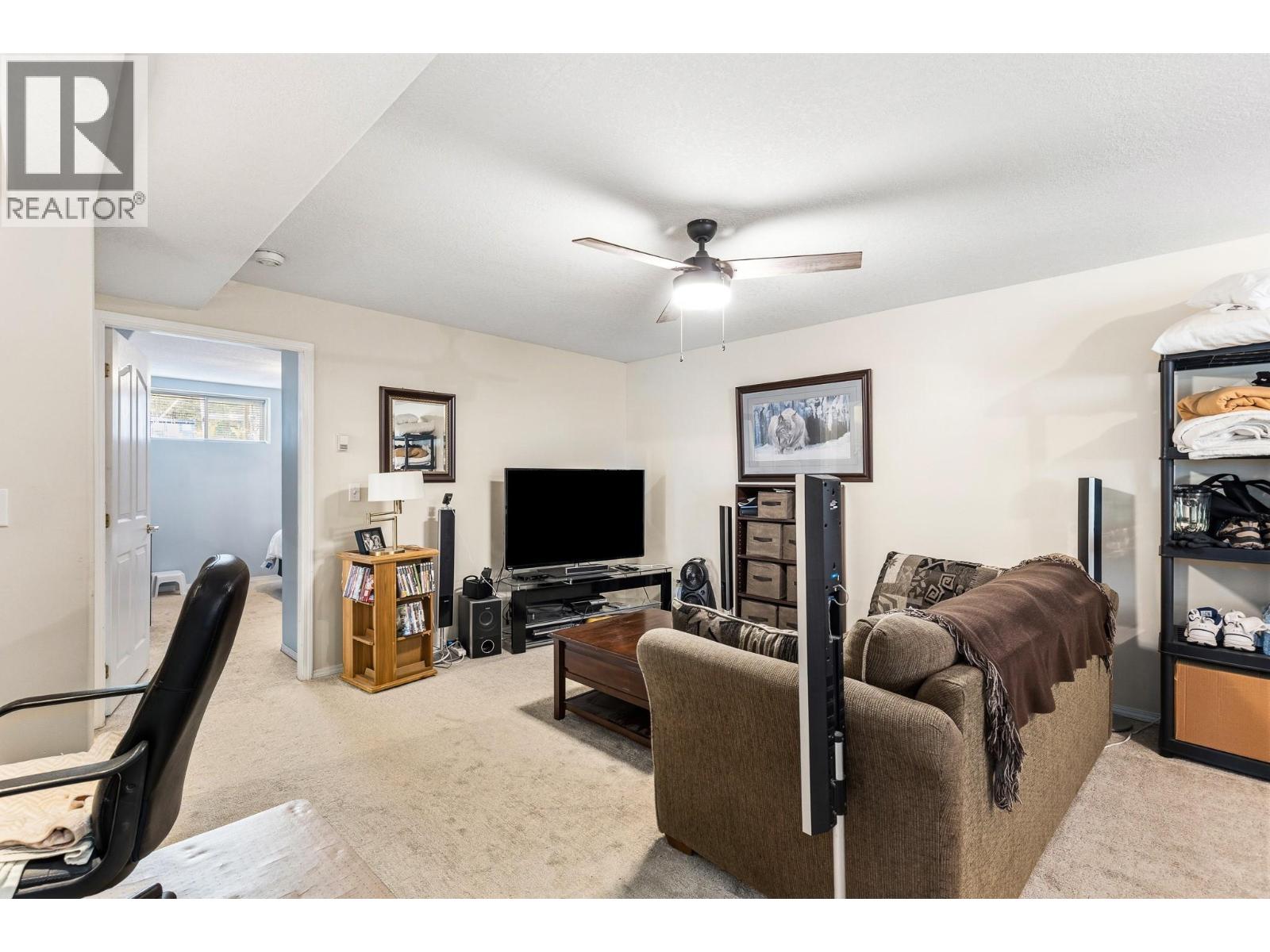 90 McInnes Road - 24