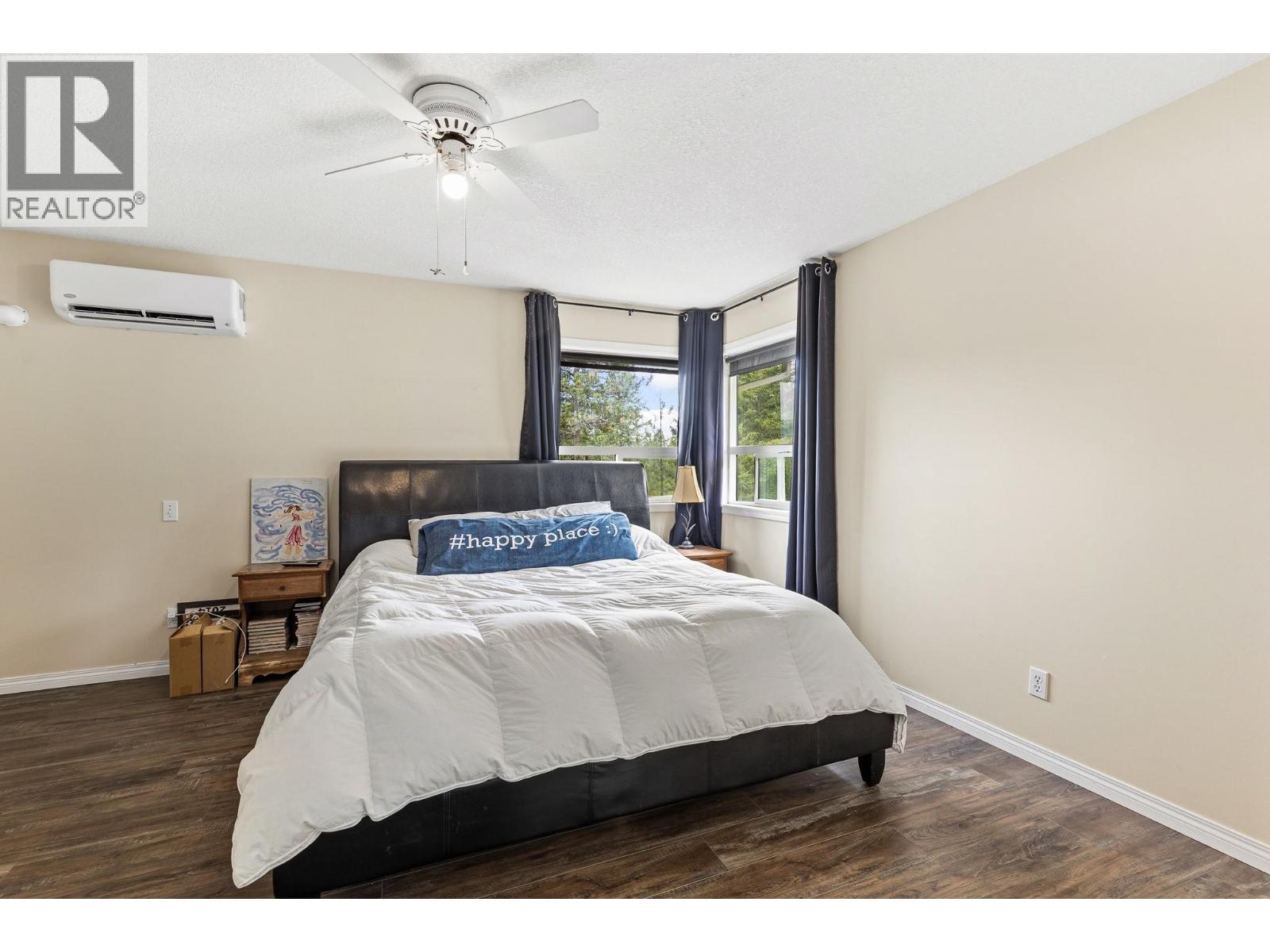 90 McInnes Road - 38