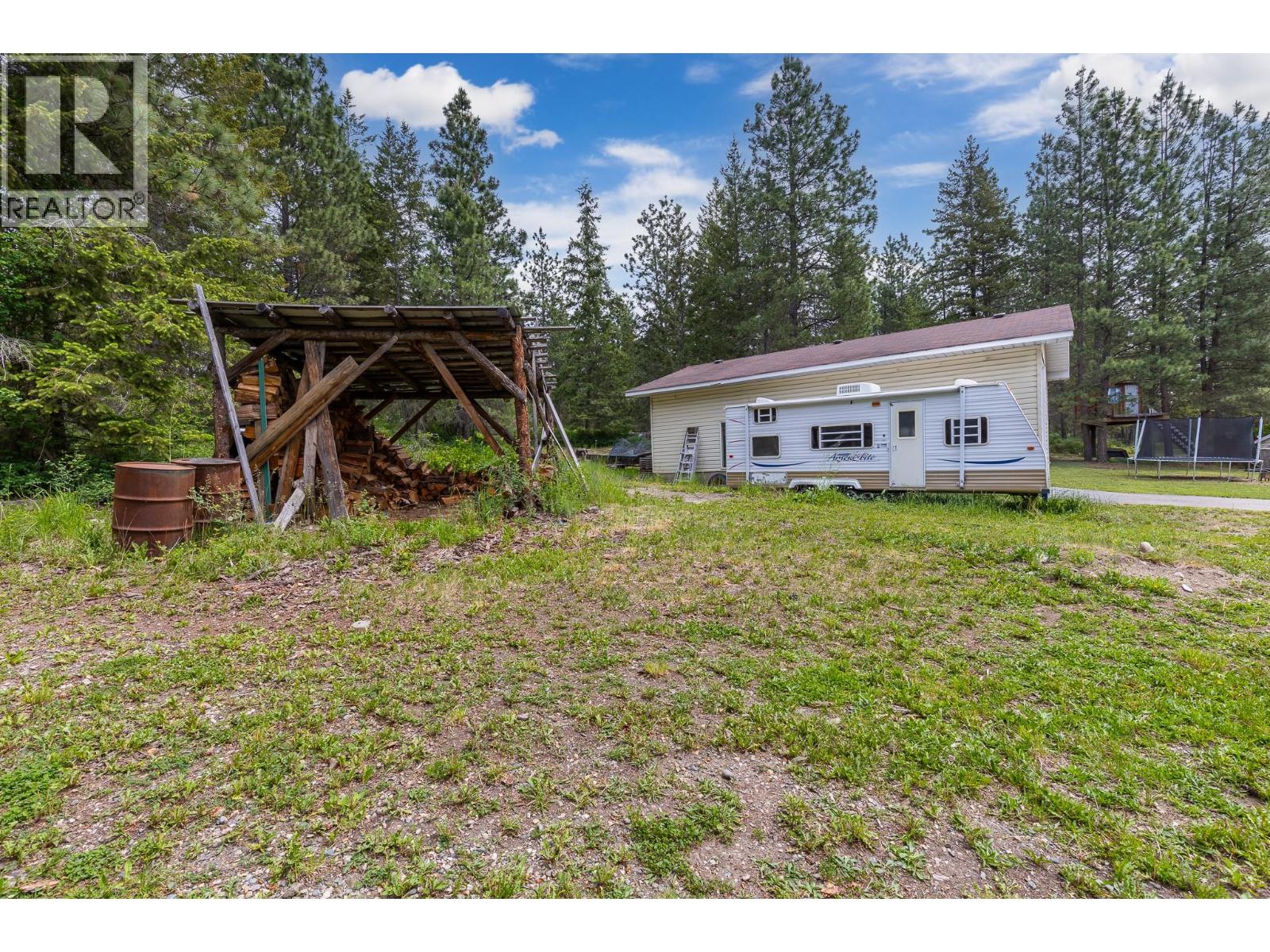 90 McInnes Road - 55
