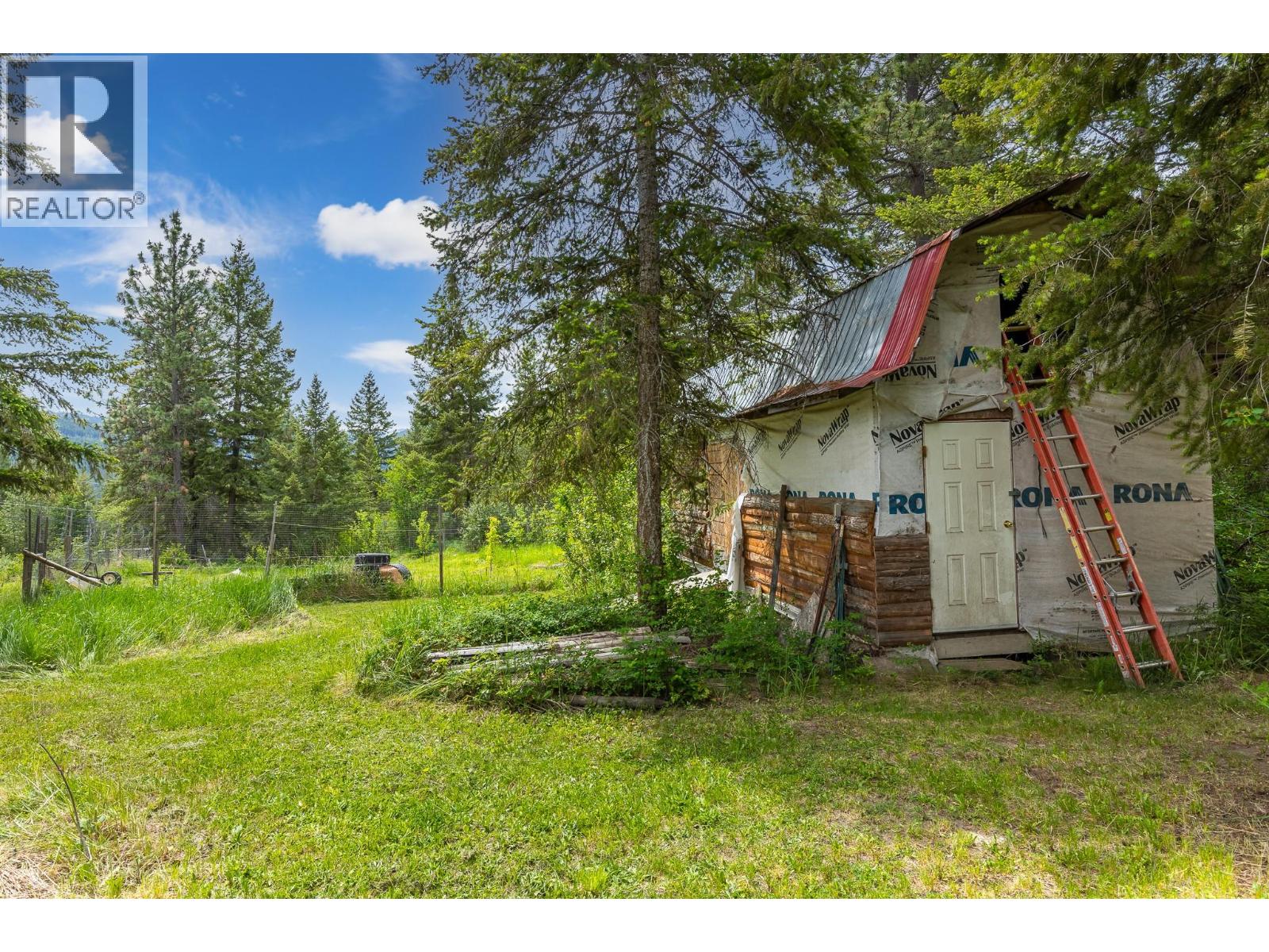 90 McInnes Road - 58