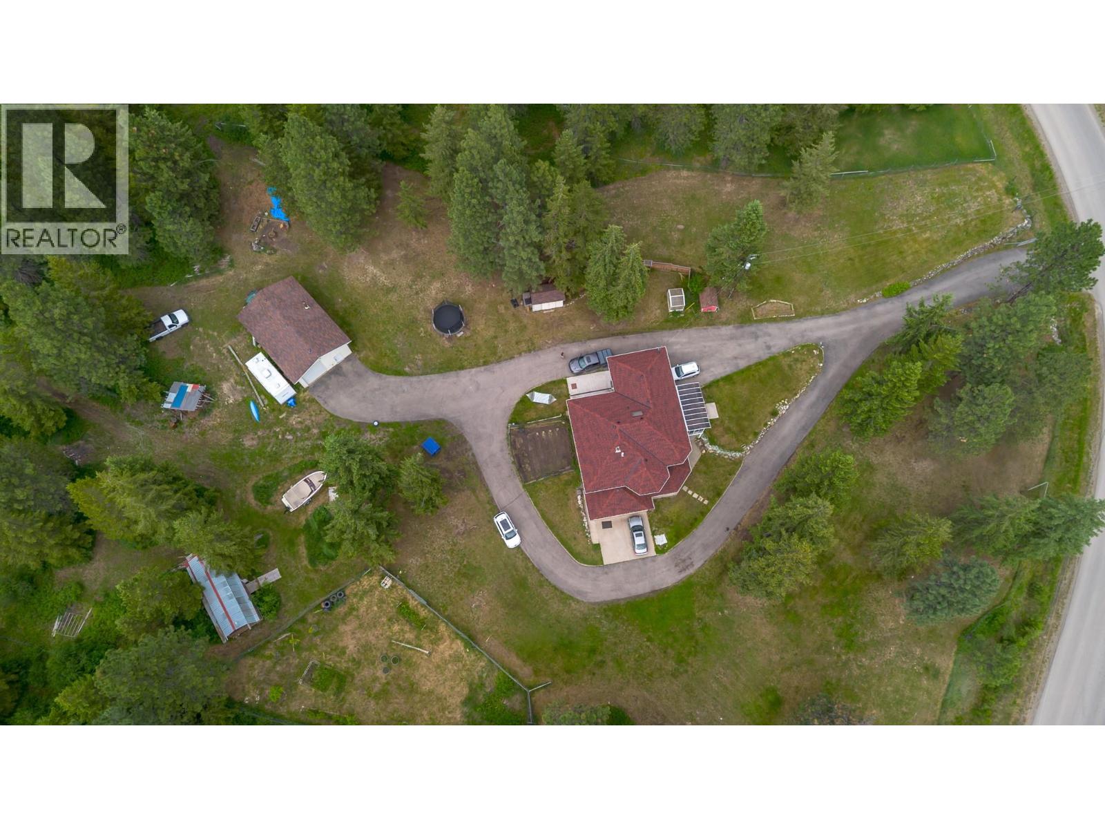 90 McInnes Road - 65