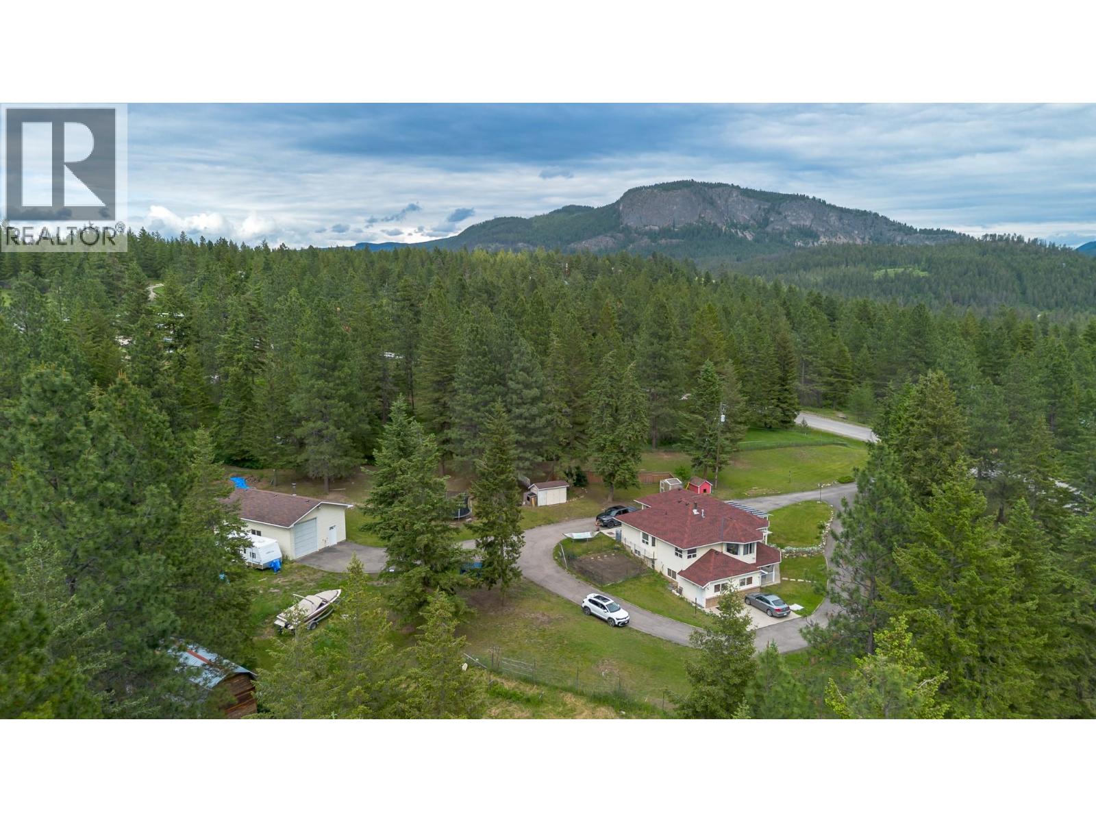 90 McInnes Road - 66