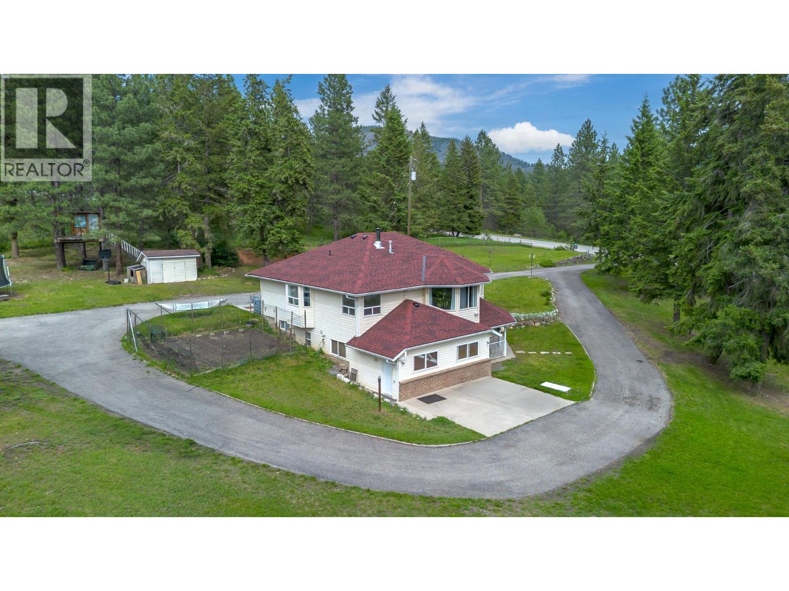 90 McInnes Road - 67