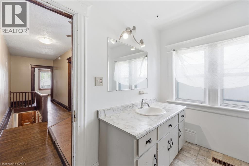 463 EAST MAIN Street - 20