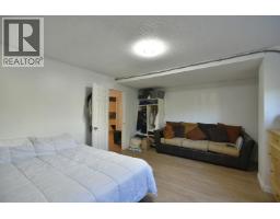 5727 Trail Avenue, Sechelt, BC V7Z0H8 Photo 22
