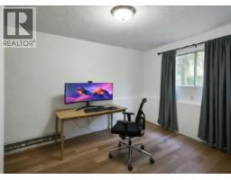 5727 Trail Avenue, Sechelt, BC V7Z0H8 Photo 24