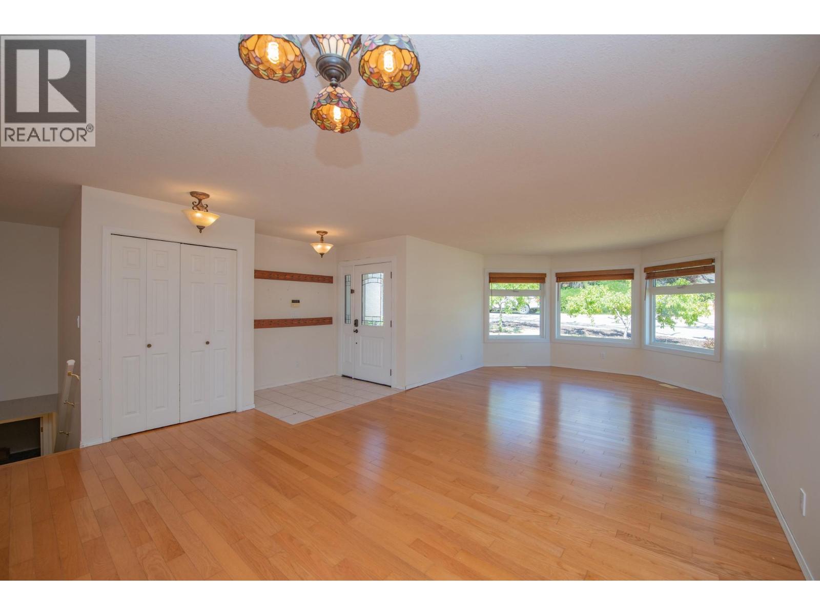  4300 Wellington Drive, Vernon