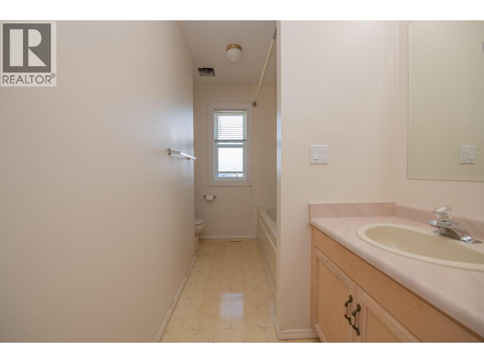  4300 Wellington Drive, Vernon