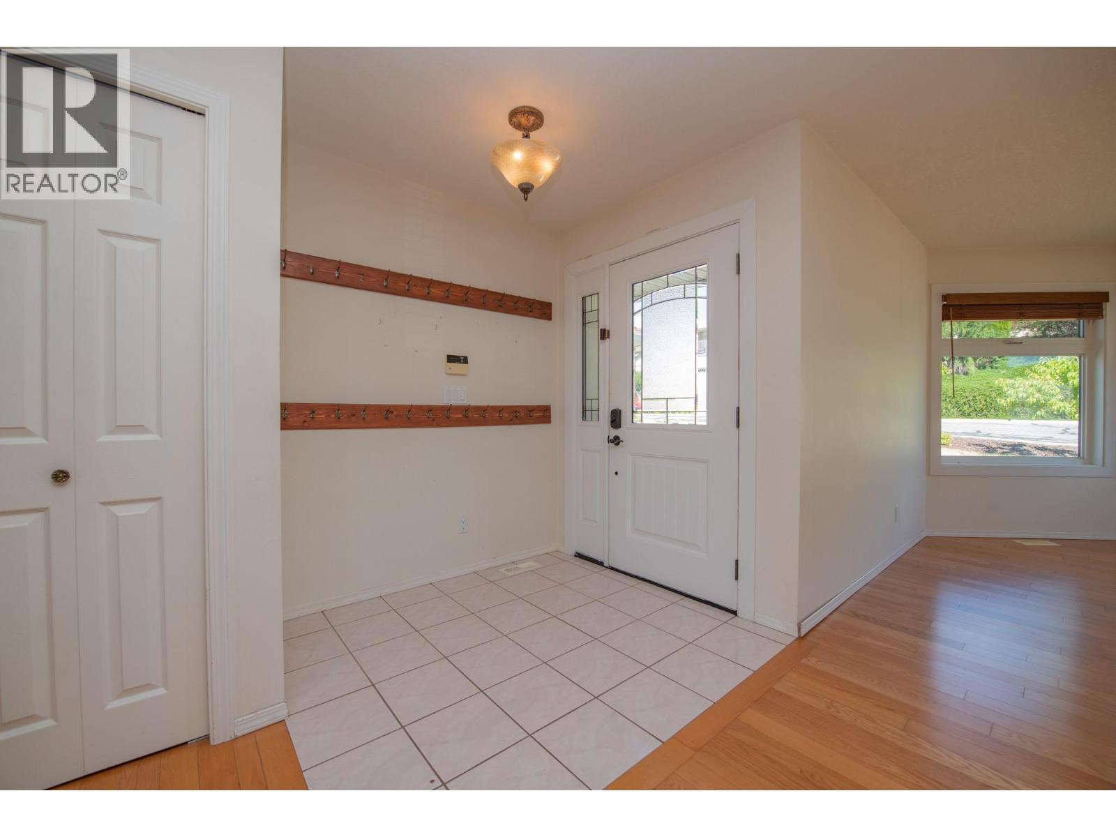  4300 Wellington Drive, Vernon