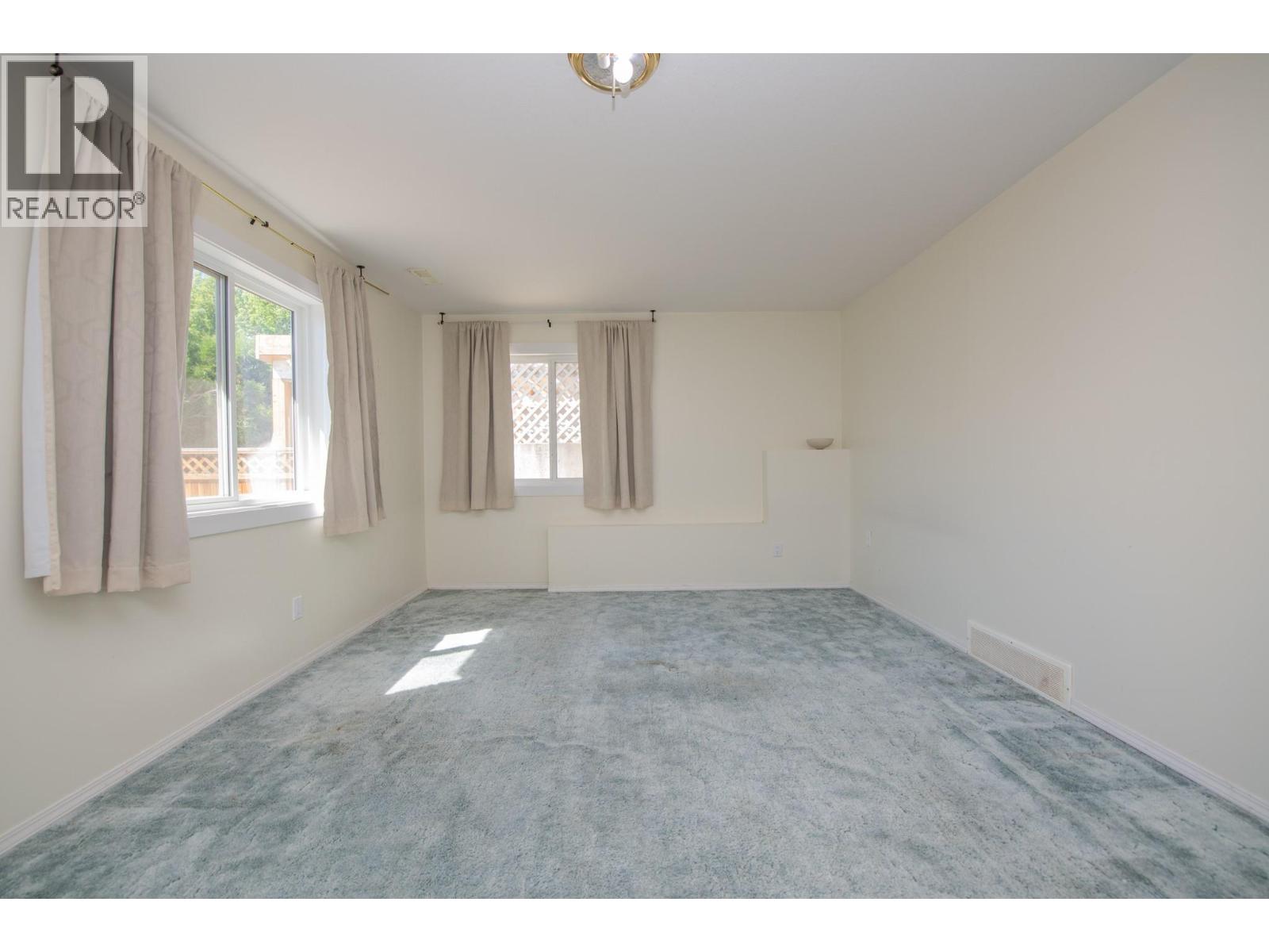  4300 Wellington Drive, Vernon