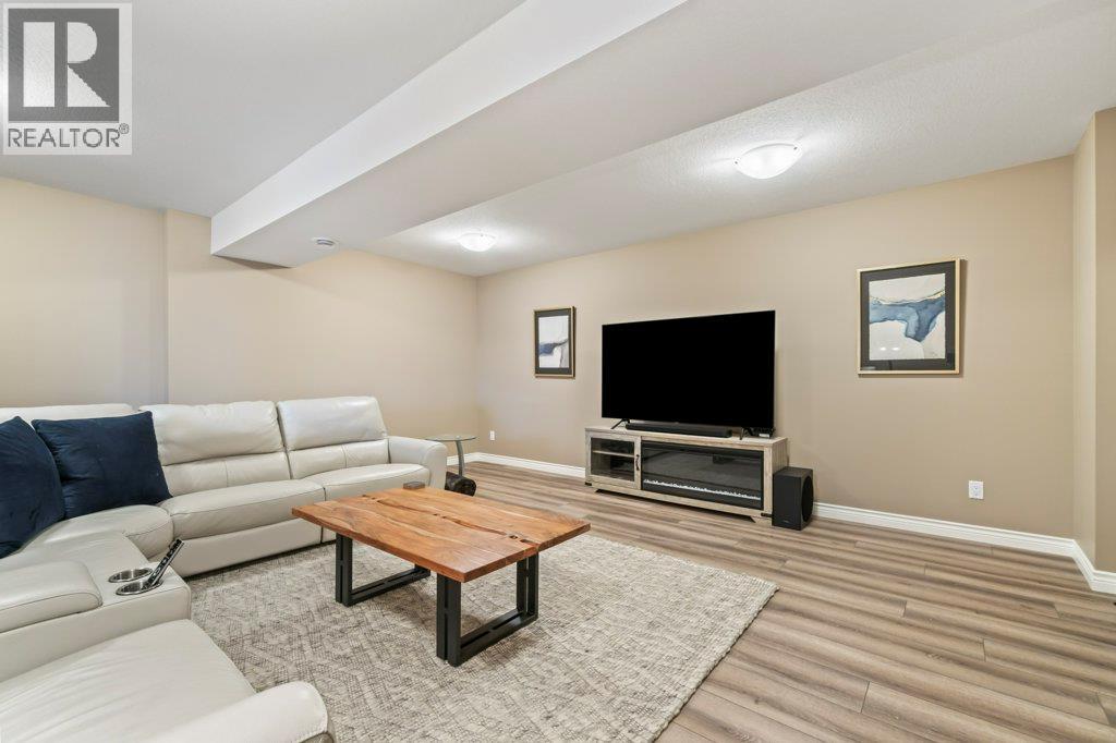3949 Desert Pines Avenue - 47