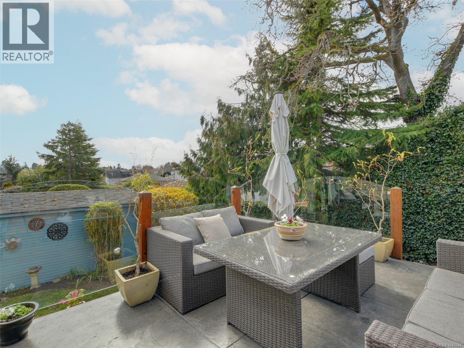 464 Stannard Ave - 32