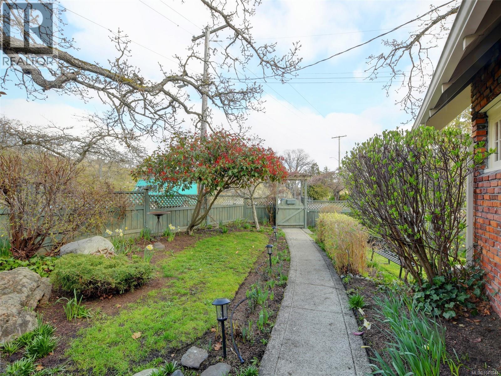 464 Stannard Ave - 42