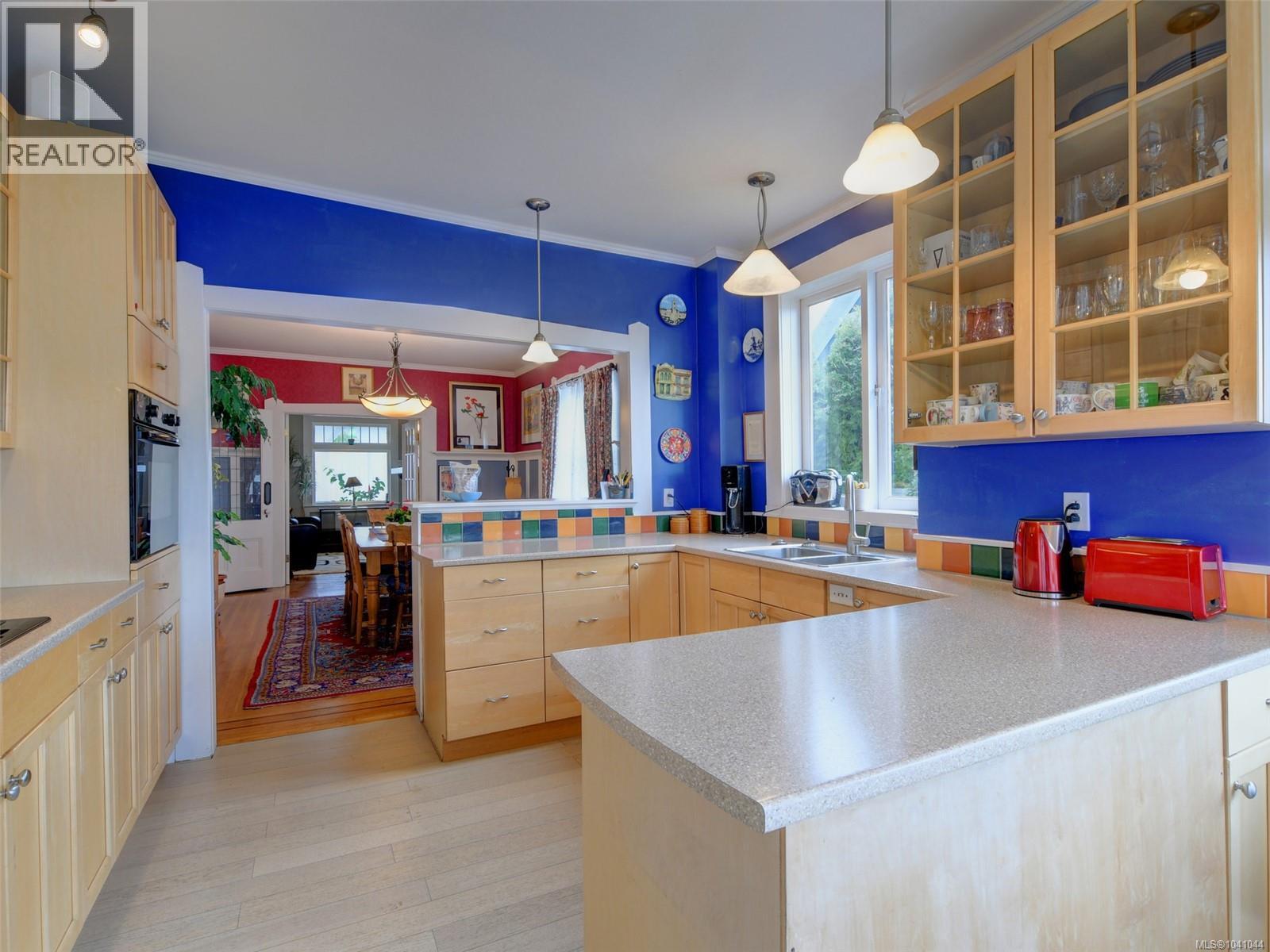 464 Stannard Ave - 7