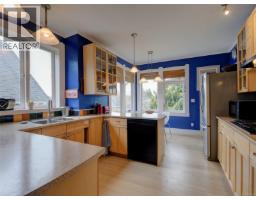 Ensuite - 464 Stannard Ave, Victoria, BC V8S3M5 Photo 6