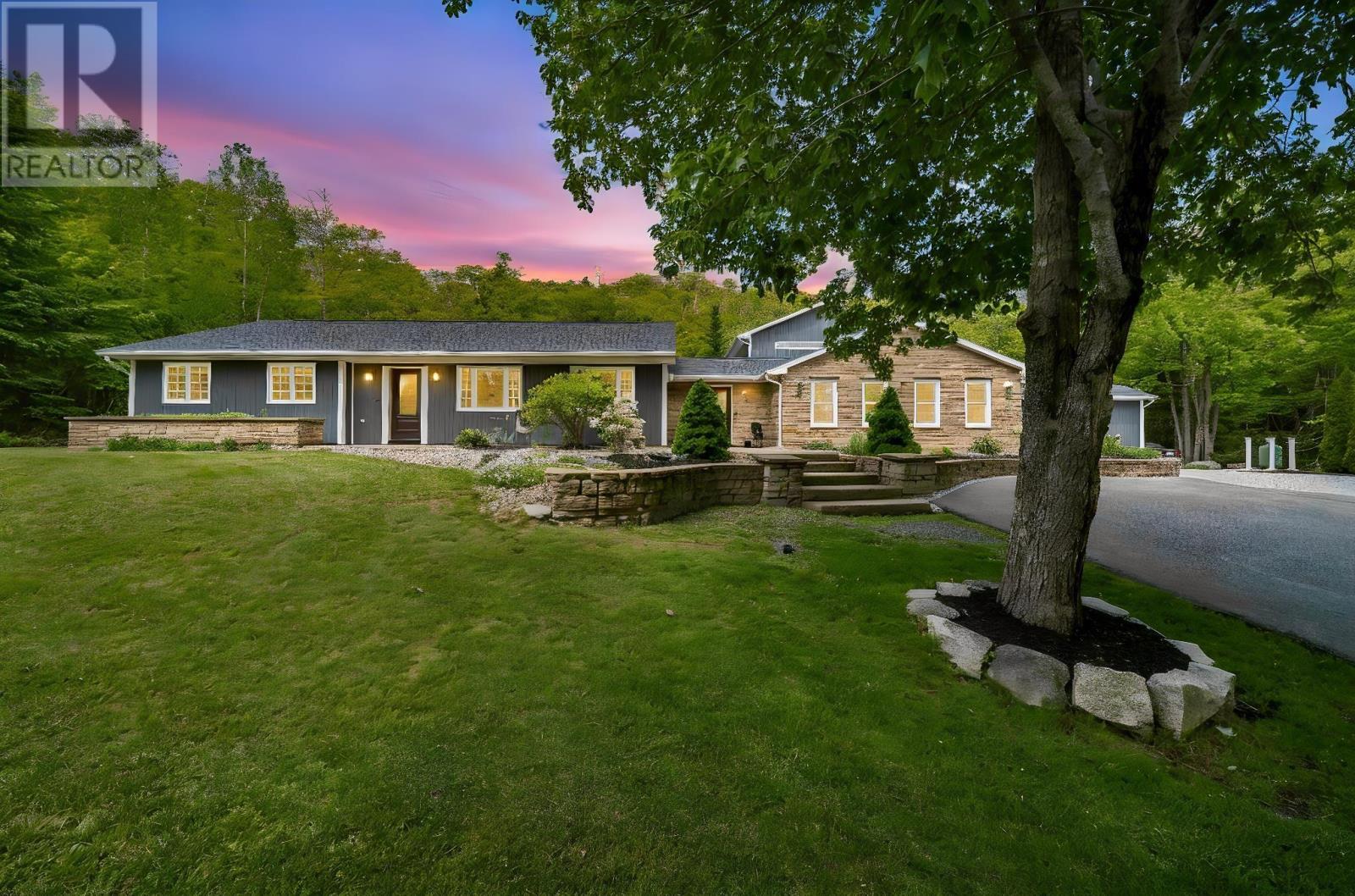 Property 4 of 49 of 5 Confederation Avenue